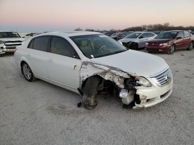 4T1BK36B38U287623 - 2008 TOYOTA AVALON XL WHITE photo 4