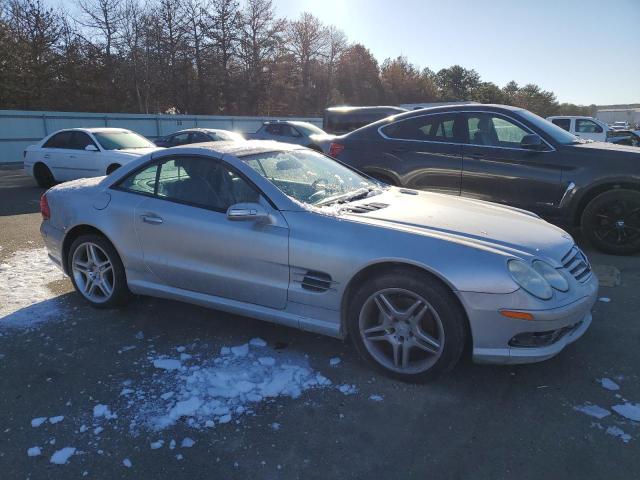 WDBSK75F66F116316 - 2006 MERCEDES-BENZ SL 500 SILVER photo 4