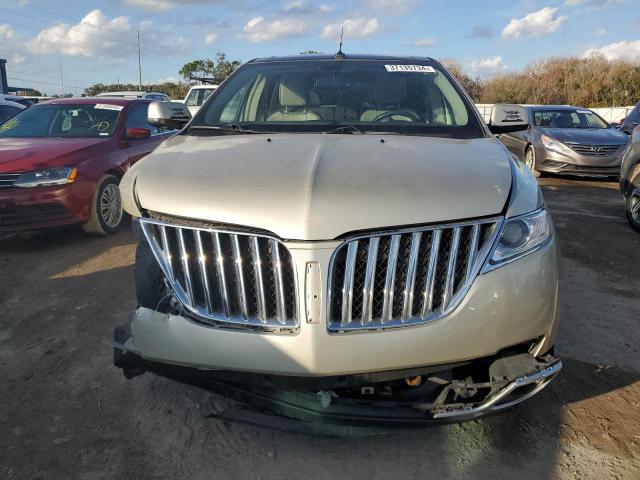 2LMDJ8JK8BBJ12706 - 2011 LINCOLN MKX BEIGE photo 5