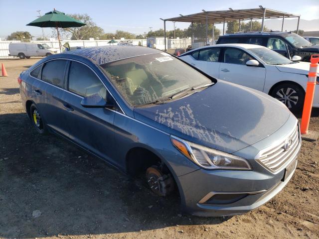 5NPE24AFXHH437898 - 2017 HYUNDAI SONATA SE BLUE photo 4