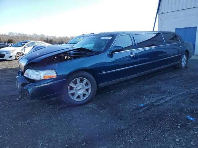 2L1FL8JW2BX761343 - 2011 LINCOLN TOWN CAR EXECUTIVE GREEN photo 1