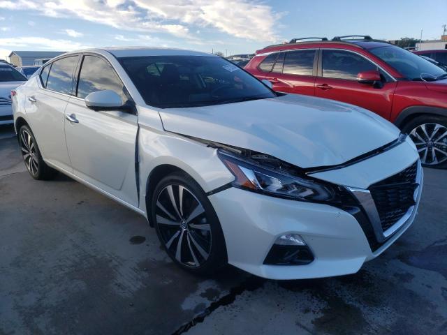 1N4BL4FW0LC162013 - 2020 NISSAN ALTIMA PLATINUM WHITE photo 4