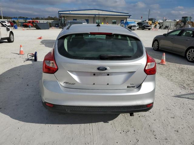 1FAHP3K29CL175564 - 2012 FORD FOCUS SE SILVER photo 6