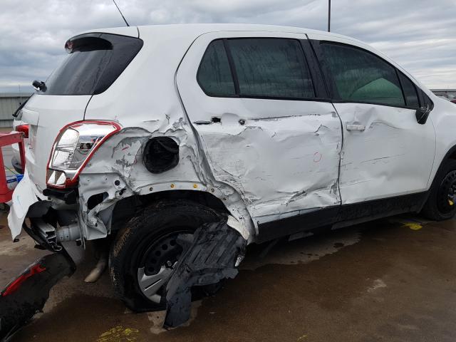 KL7CJKSB7JB628497 - 2018 CHEVROLET TRAX LS  photo 9