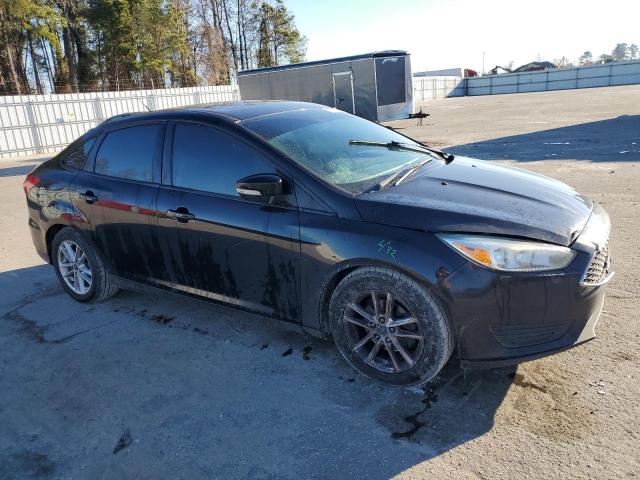 1FADP3F26GL294302 - 2016 FORD FOCUS SE BLACK photo 4