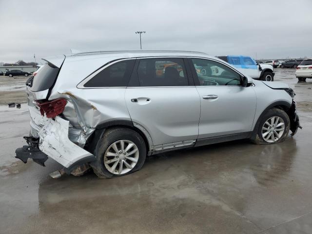 5XYPG4A37HG270701 - 2017 KIA SORENTO LX SILVER photo 3