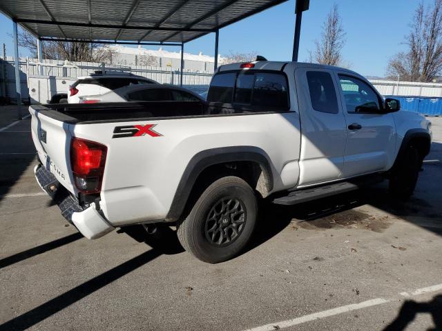 3TYRZ5CN4NT014283 - 2022 TOYOTA TACOMA ACCESS CAB WHITE photo 3