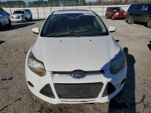 1FADP3F26DL257908 - 2013 FORD FOCUS SE WHITE photo 5