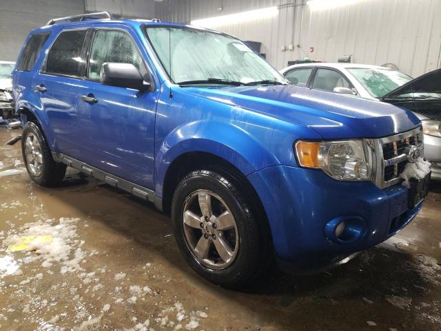 1FMCU0DG5BKB10599 - 2011 FORD ESCAPE XLT BLUE photo 4