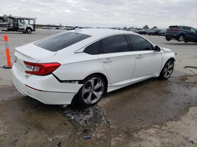 1HGCV2F96JA041844 - 2018 HONDA ACCORD TOURING WHITE photo 3