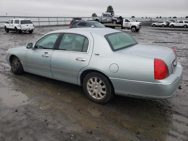 1LNHM82W37Y625927 - 2007 LINCOLN TOWN CAR SIGNATURE LIMITED SILVER photo 2