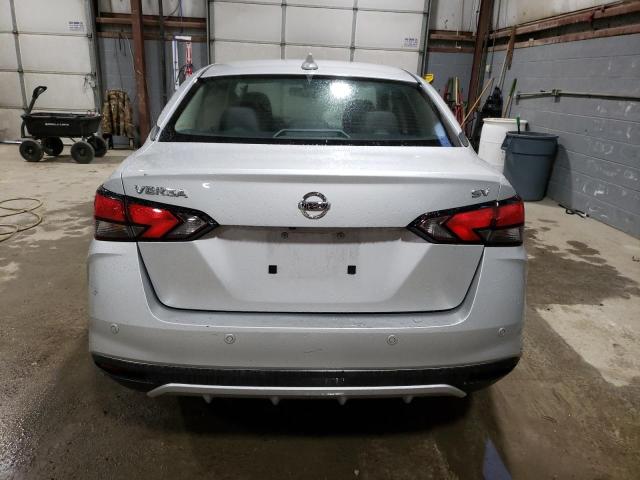 3N1CN8EV1ML856811 - 2021 NISSAN VERSA SV SILVER photo 6