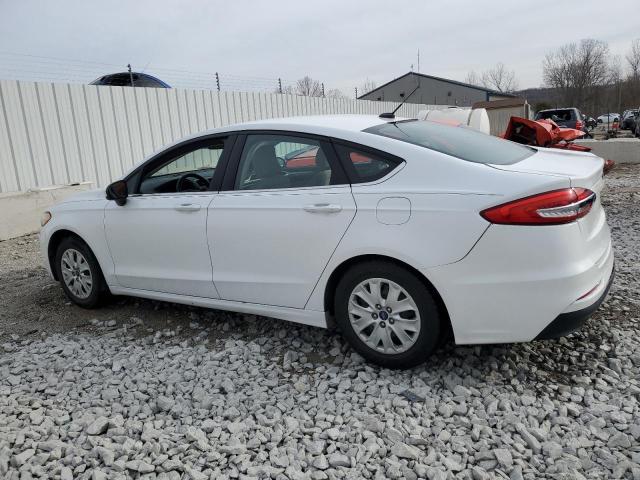 3FA6P0G78KR186288 - 2019 FORD FUSION S WHITE photo 2