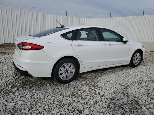 3FA6P0G78KR186288 - 2019 FORD FUSION S WHITE photo 3