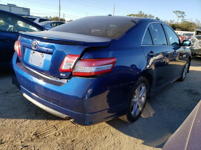 4T1BF3EK7BU732443 - 2011 TOYOTA CAMRY BASE BLUE photo 3