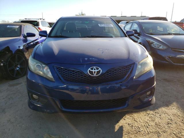 4T1BF3EK7BU732443 - 2011 TOYOTA CAMRY BASE BLUE photo 5