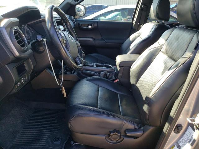 3TMCZ5AN6JM181260 - 2018 TOYOTA TACOMA DOUBLE CAB 银色 照片 7