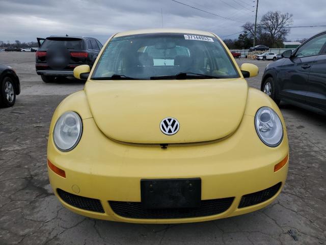 3VWPG3AG3AM015403 - 2010 VOLKSWAGEN NEW BEETLE YELLOW photo 5