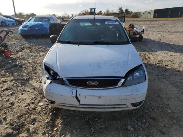 1FAFP34N97W163045 - 2007 FORD FOCUS ZX4 WHITE photo 5