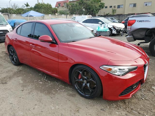 ZARFAECN8H7538238 - 2017 ALFA ROMEO GIULIA TI RED photo 4