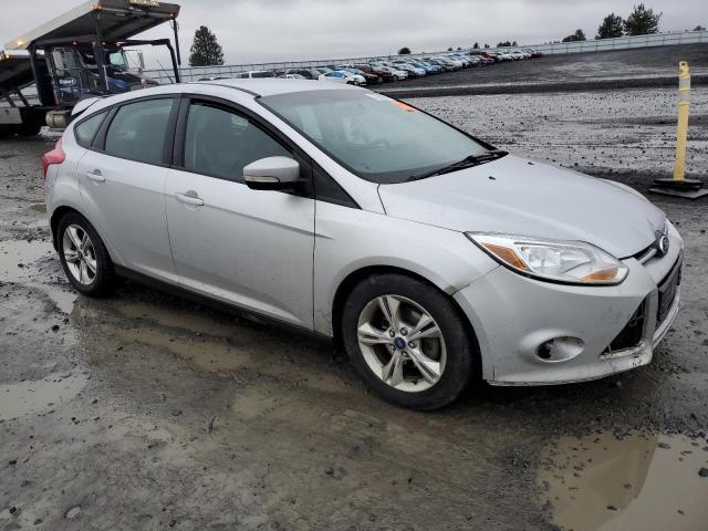 1FADP3K27DL184957 - 2013 FORD FOCUS SE SILVER photo 4