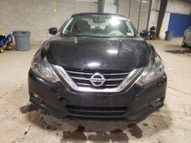 1N4AL3AP0HC108403 - 2017 NISSAN ALTIMA 2.5 BLACK photo 5