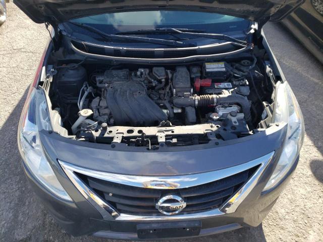 3N1CN7AP1KL869587 - 2019 NISSAN VERSA S GRAY photo 11