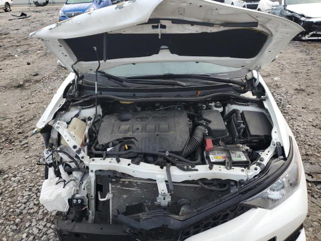 JTNKARJE8JJ558187 - 2018 TOYOTA COROLLA IM WHITE photo 11