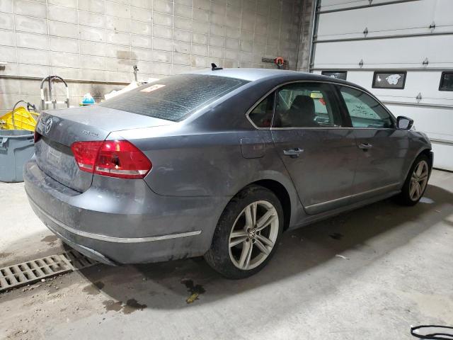 1VWCN7A32DC045488 - 2013 VOLKSWAGEN PASSAT SEL GRAY photo 3