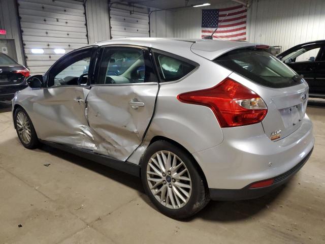 1FADP3N28EL339593 - 2014 FORD FOCUS TITANIUM SILVER photo 2