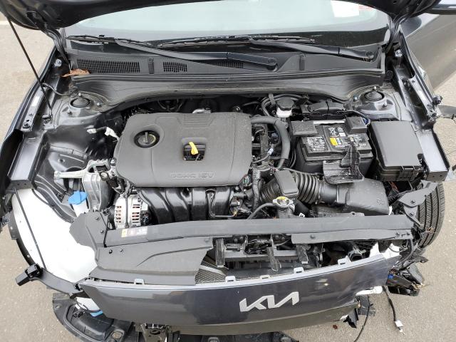 3KPF24AD0PE591364 - 2023 KIA FORTE LX GRAY photo 11