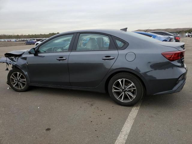 3KPF24AD0PE591364 - 2023 KIA FORTE LX GRAY photo 2