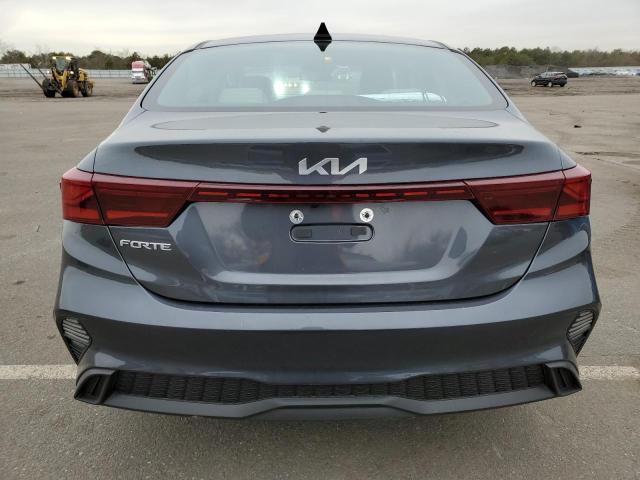 3KPF24AD0PE591364 - 2023 KIA FORTE LX GRAY photo 6