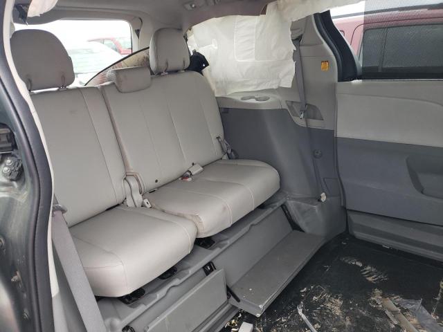 5TDYK3DC4CS229057 - 2012 TOYOTA SIENNA XLE GRAY photo 11