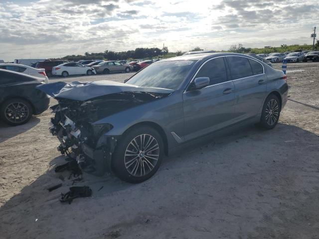 WBAJA7C57KWW12159 - 2019 BMW 530 XI SILVER photo 1