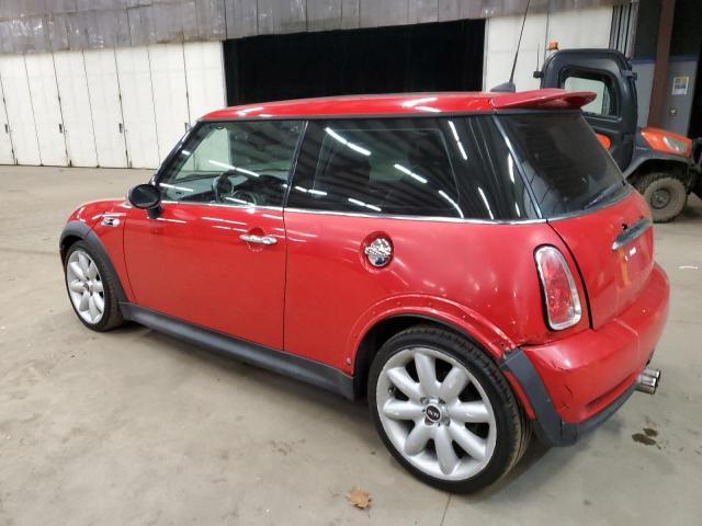 WMWRE33415TD96325 - 2005 MINI COOPER S RED photo 2