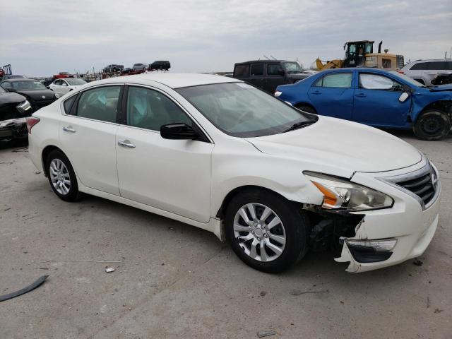 1N4AL3AP3FC272645 - 2015 NISSAN ALTIMA 2.5 WHITE photo 4