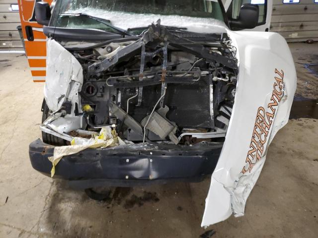 1GCWGFBA8D1108476 - 2013 CHEVROLET EXPRESS G2 WHITE photo 11