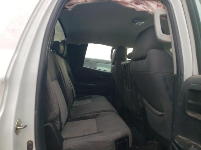 5TFRM5F11GX104829 - 2016 TOYOTA TUNDRA DOUBLE CAB SR/SR5 WHITE photo 10