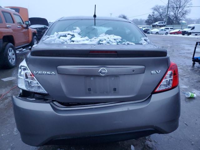 3N1CN7AP6HL805943 - 2017 NISSAN VERSA S GRAY photo 6