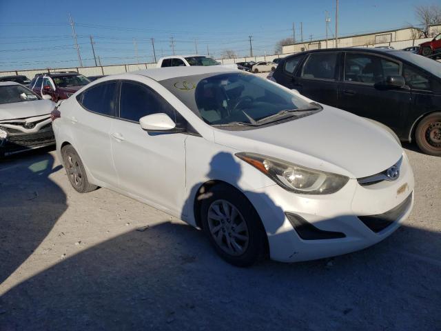 5NPDH4AE2GH692352 - 2016 HYUNDAI ELANTRA SE WHITE photo 4