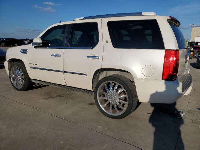 1GYS4FEJXDR122586 - 2013 CADILLAC ESCALADE PLATINUM HYBRID WHITE photo 2