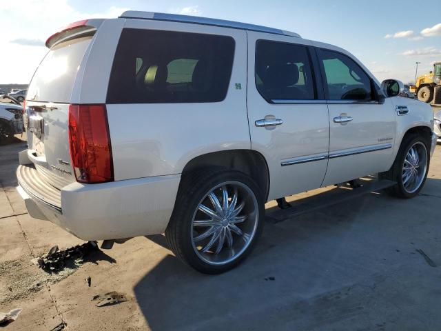 1GYS4FEJXDR122586 - 2013 CADILLAC ESCALADE PLATINUM HYBRID WHITE photo 3