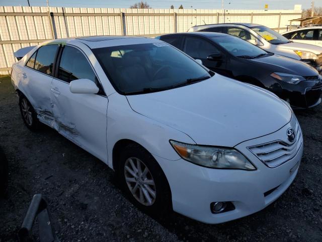 4T4BF3EK9BR212864 - 2011 TOYOTA CAMRY BASE WHITE photo 4