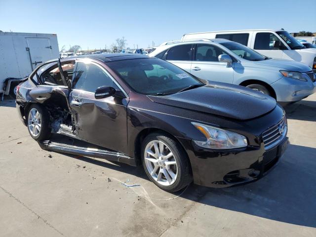 1N4AA5AP9BC853840 - 2011 NISSAN MAXIMA S MAROON photo 4