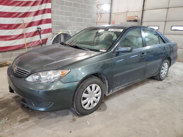 4T1BE32K45U072664 - 2005 TOYOTA CAMRY LE GREEN photo 1
