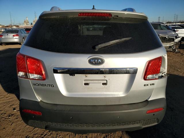 5XYKU4A28BG040280 - 2011 KIA SORENTO EX SILVER photo 6