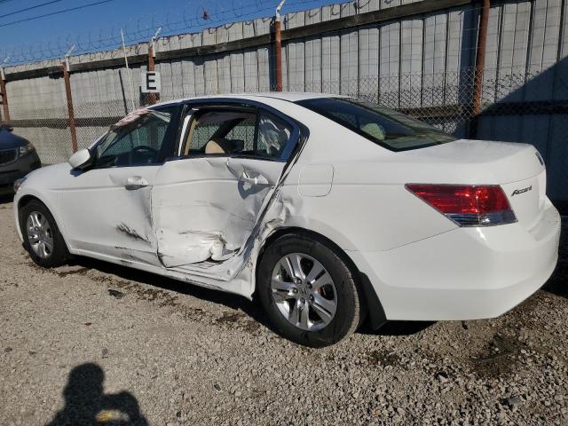 1HGCP2F4XAA137572 - 2010 HONDA ACCORD LXP WHITE photo 2