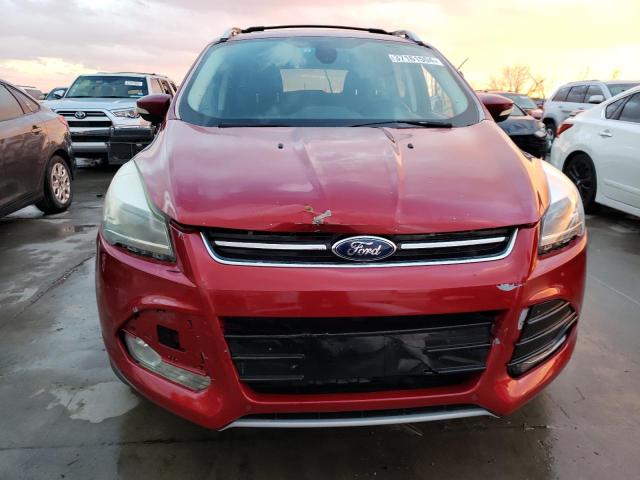 1FMCU0J95DUA24190 - 2013 FORD ESCAPE TITANIUM RED photo 5