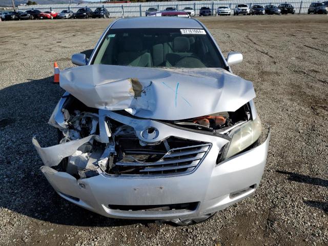 4T1BB46KX8U035065 - 2008 TOYOTA CAMRY HYBRID SILVER photo 5